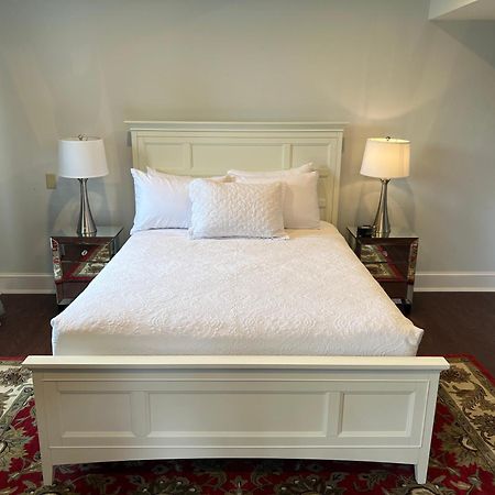 Bed and Breakfast The Manor On Front Harrisburg Habitación foto